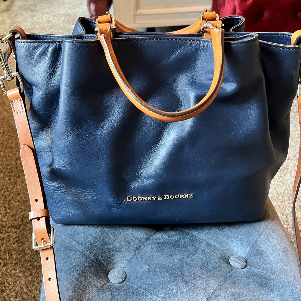 Dooney and Bourke purse
